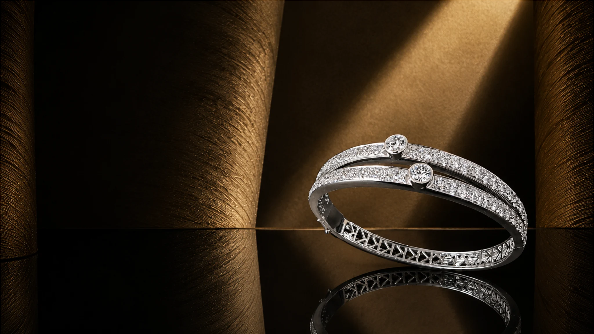 AETHERNA bracelet in white gold