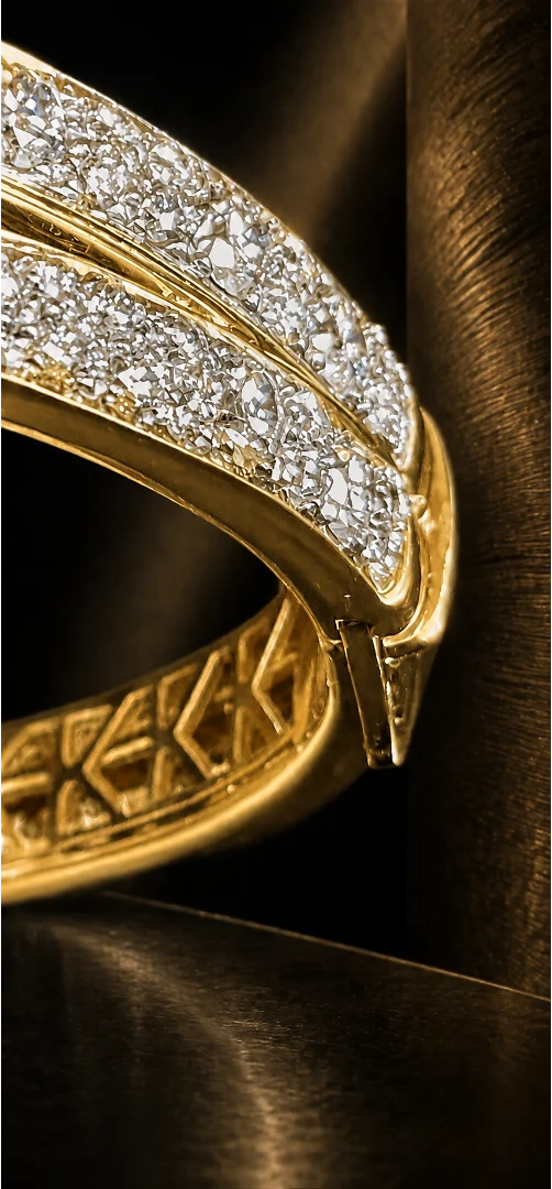 AETHERNA central diamonds and arcs in yellow gold
