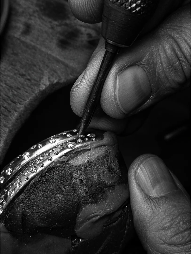Microscopic craftsmanship detail on a KELARE bracelet showing attention to hidden technical finishing